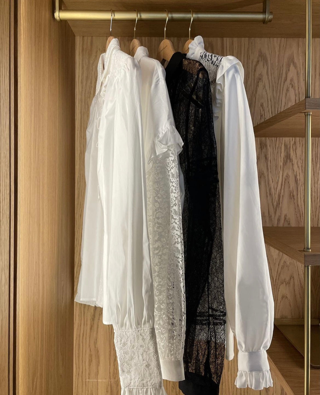 Comment entretenir la chemise en dentelle Austère