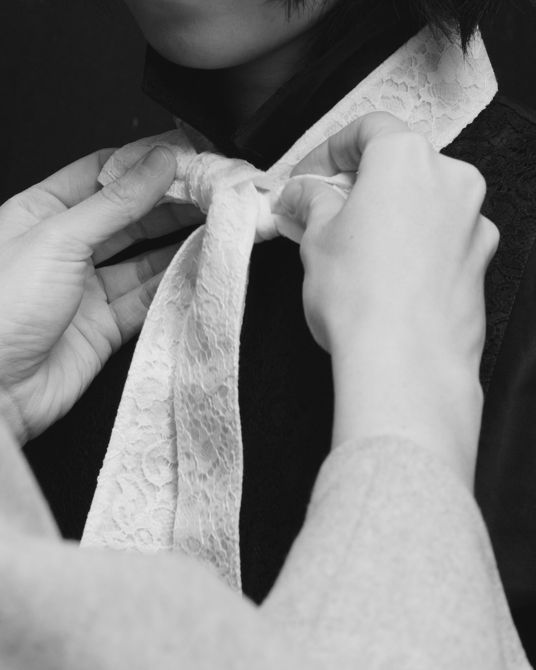 Les secrets pour porter une lavallière avec élégance
